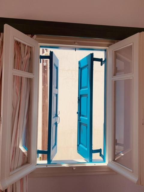 Manousos Rooms Adamantas Exterior photo