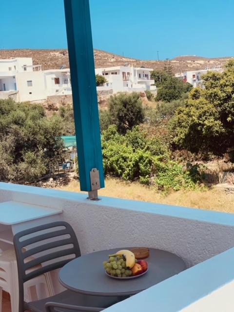 Manousos Rooms Adamantas Exterior photo