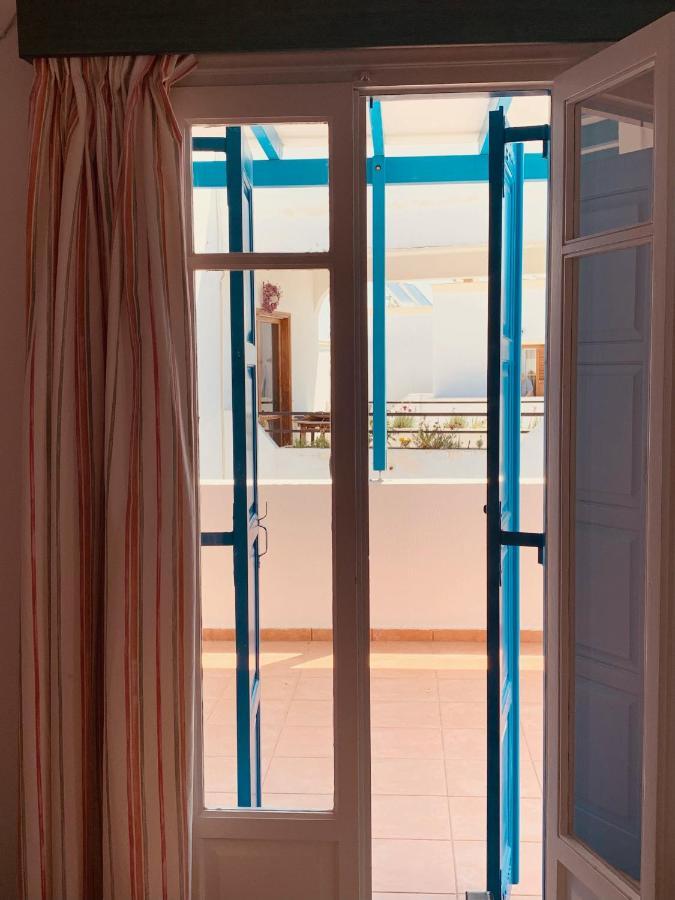 Manousos Rooms Adamantas Exterior photo